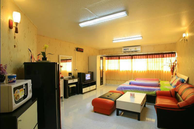 Deluxe At Popular Condo Bangkok Exteriör bild
